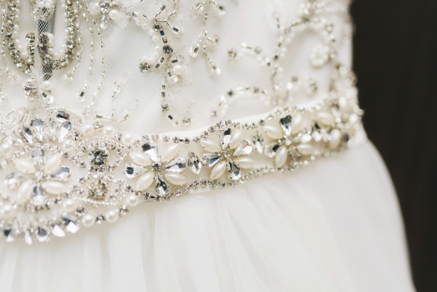 shauna-paul-michigan-wedding-by-intrigue-0009