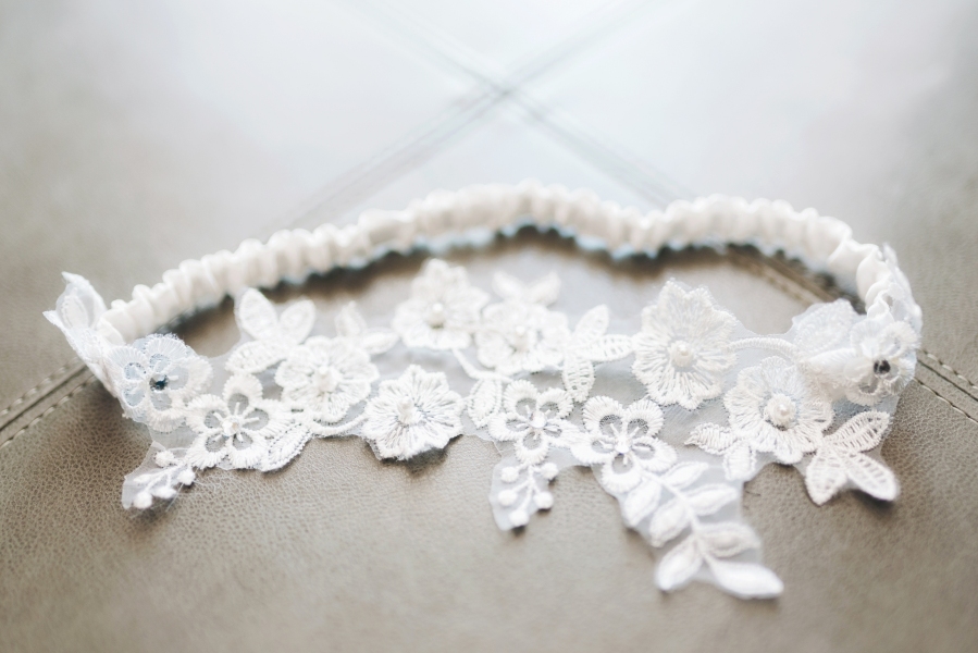 shauna-paul-michigan-wedding-by-intrigue-0012