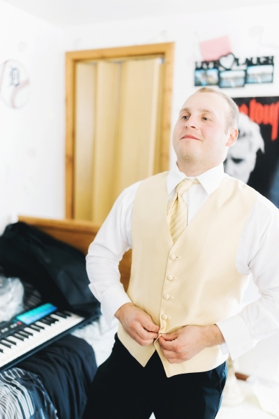 shauna-paul-michigan-wedding-by-intrigue-0024