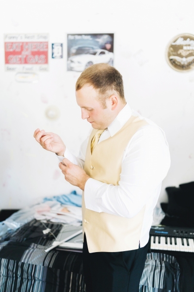 shauna-paul-michigan-wedding-by-intrigue-0027