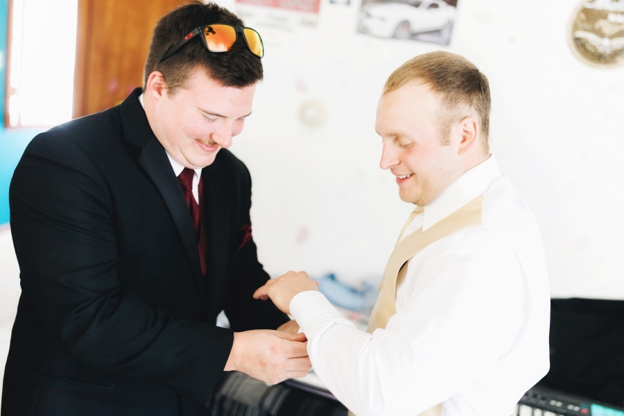 shauna-paul-michigan-wedding-by-intrigue-0030
