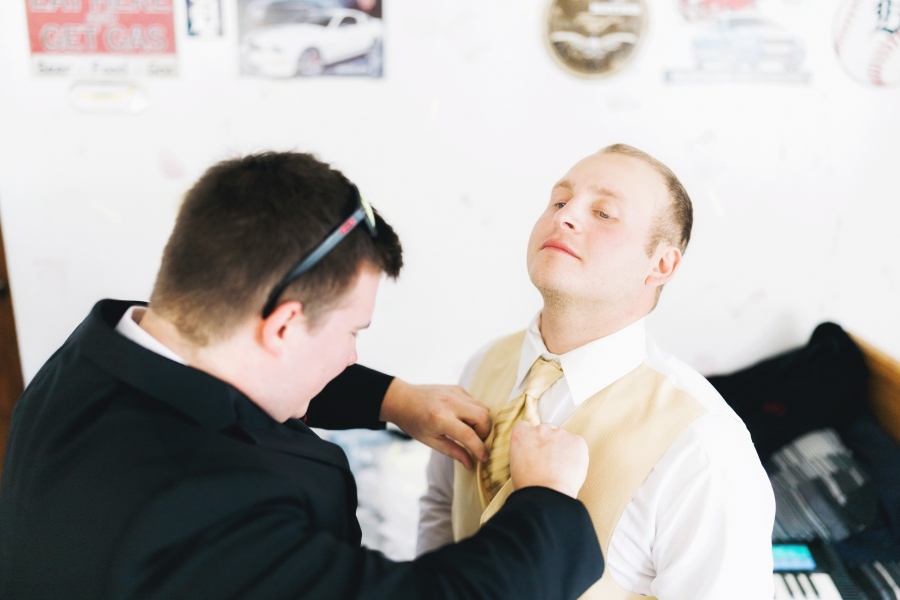 shauna-paul-michigan-wedding-by-intrigue-0031