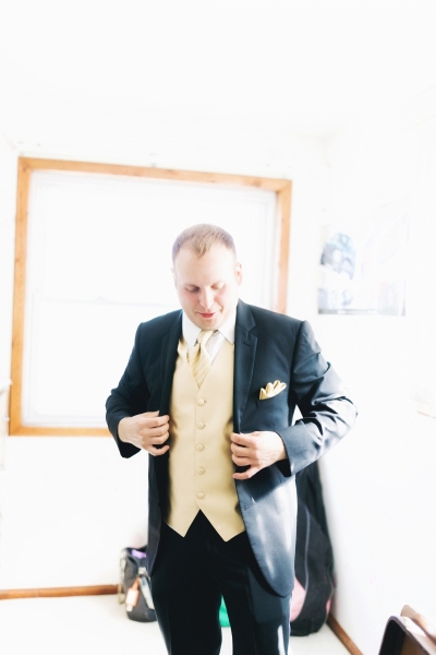 shauna-paul-michigan-wedding-by-intrigue-0033